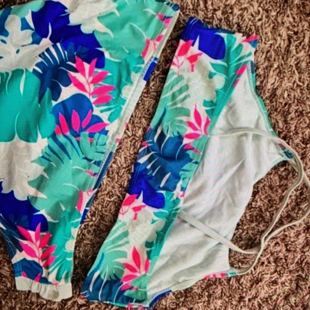 Colorful with tropical leaf design swim